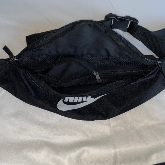 Nike Black Fanny Pack - Picture 7 of 9